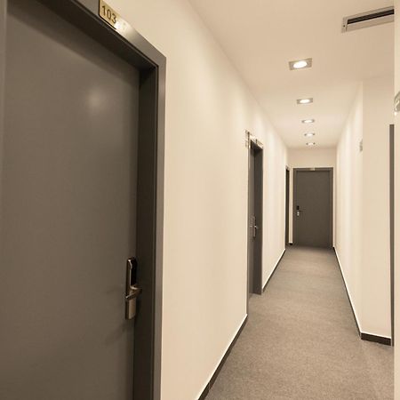 Aglon Twin'S Hotel Vlore Exterior photo