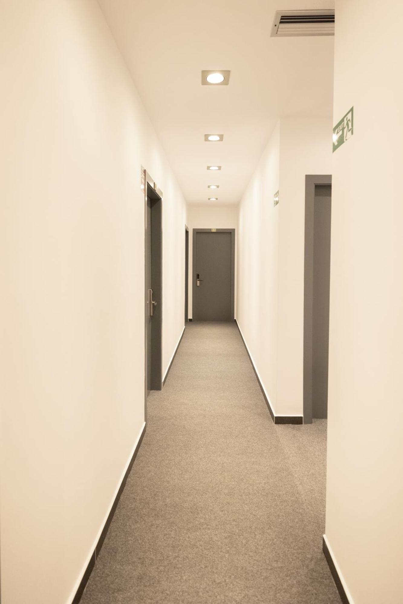 Aglon Twin'S Hotel Vlore Exterior photo